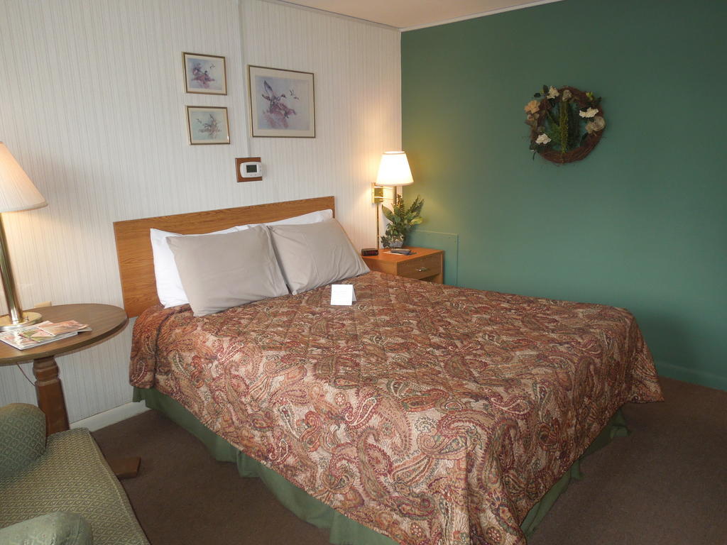 Plaza Motel برايان المظهر الخارجي الصورة